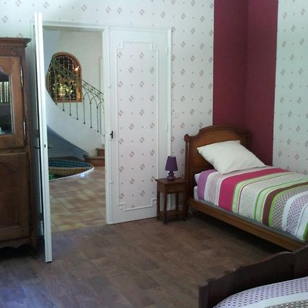 Mas du Trezon Bed & Breakfast Cholet Exterior foto