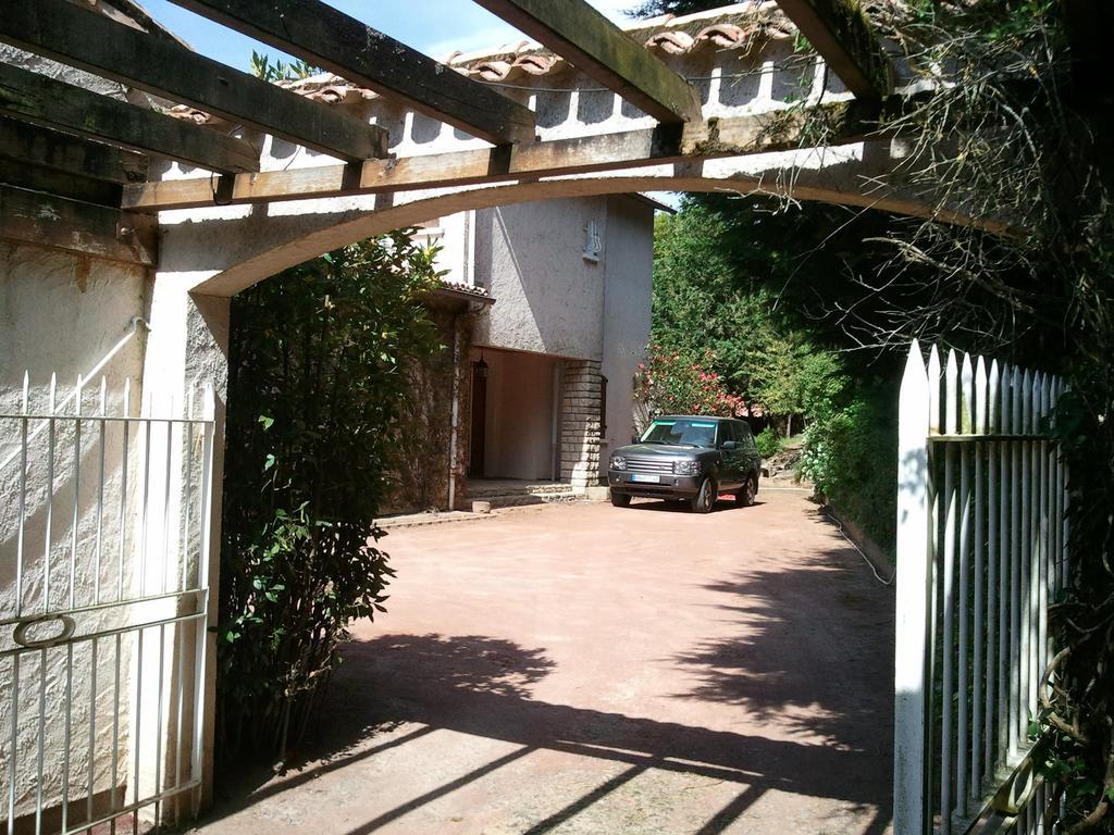 Mas du Trezon Bed & Breakfast Cholet Exterior foto