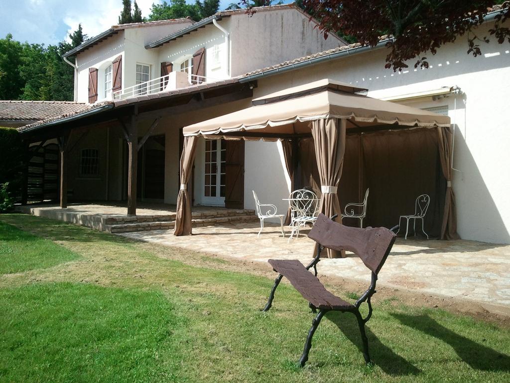 Mas du Trezon Bed & Breakfast Cholet Exterior foto