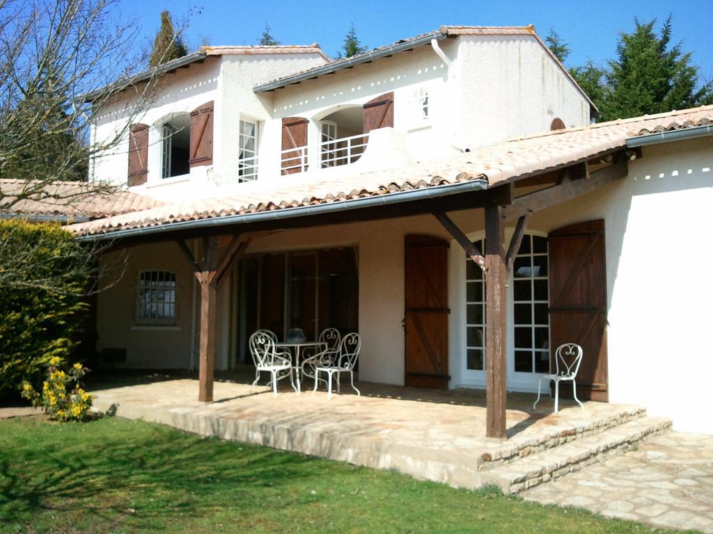 Mas du Trezon Bed & Breakfast Cholet Exterior foto
